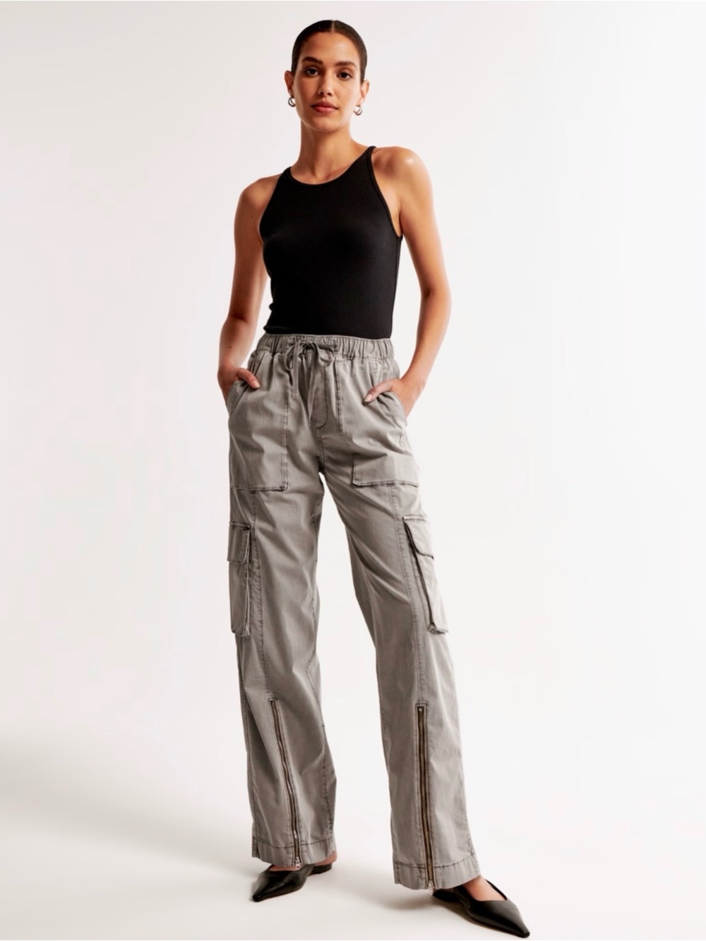 Abercrombie & Fitch Gray Baggy Pull-On Cargo Pants